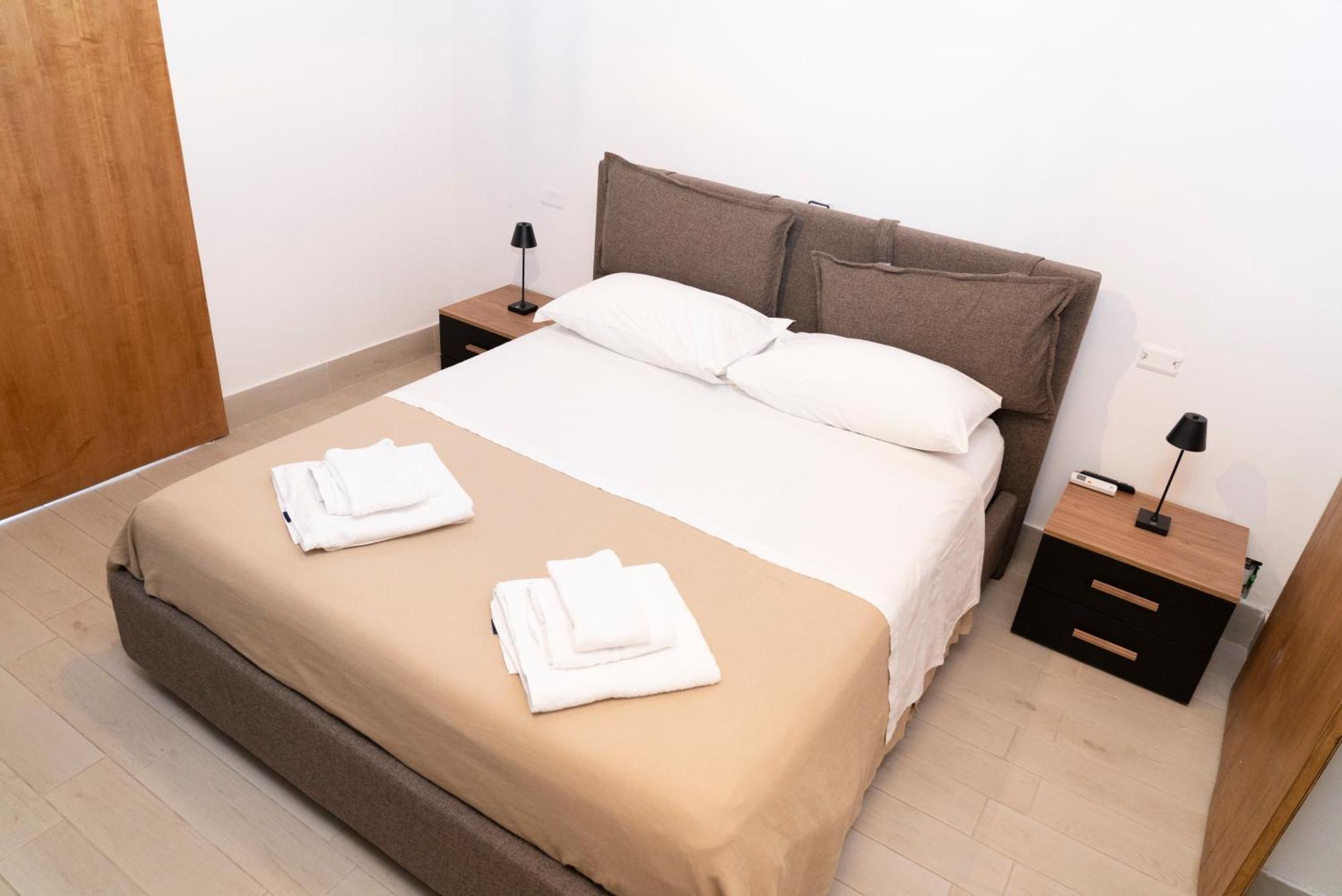 Politeama Apartment Home Palermo Esterno foto